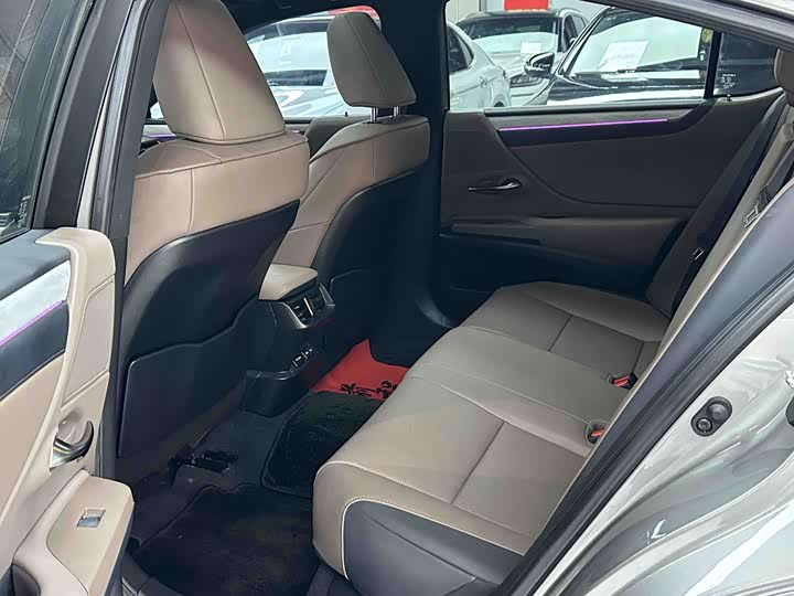 Lexus ES 2025 2025款 200 臻享版