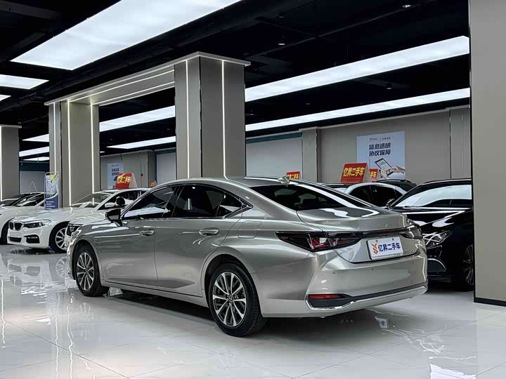 Lexus ES 2025 2025款 200 臻享版