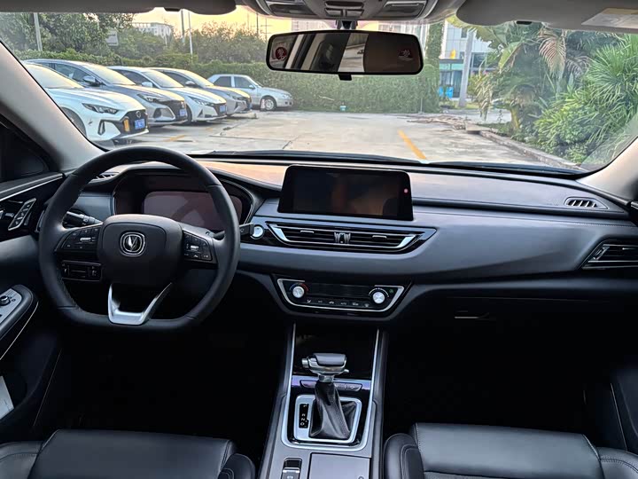 Changan Raeton CC 2022 2022款 蓝鲸版 1.5T DCT尊贵型