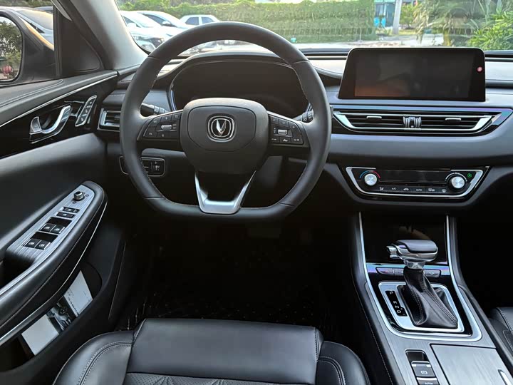 Changan Raeton CC 2022 2022款 蓝鲸版 1.5T DCT尊贵型