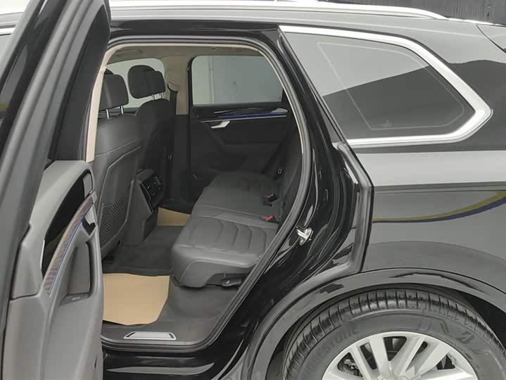 Volkswagen Touareg 2022 2022款 2.0TSI 锐尚版