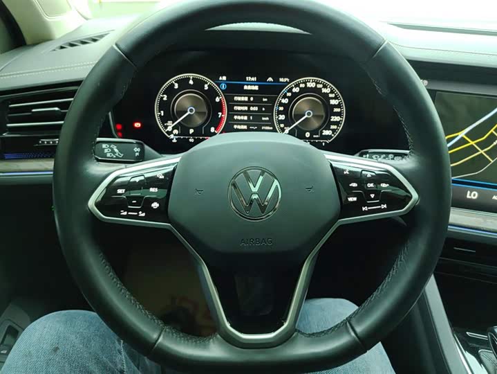 Volkswagen Touareg 2022 2022款 2.0TSI 锐尚版