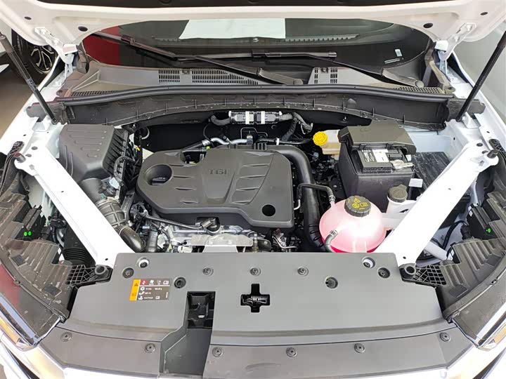 Roewe RX5 2025 2025款 PLUS 330TGI 自动领潮智惠版