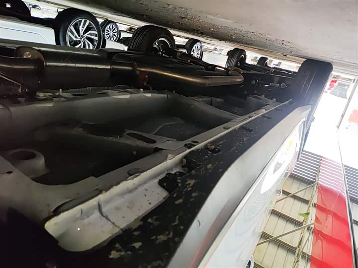 Roewe RX5 2025 2025款 PLUS 330TGI 自动领潮智惠版