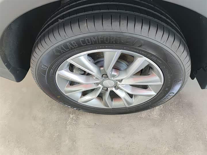 Roewe RX5 2025 2025款 PLUS 330TGI 自动领潮智惠版