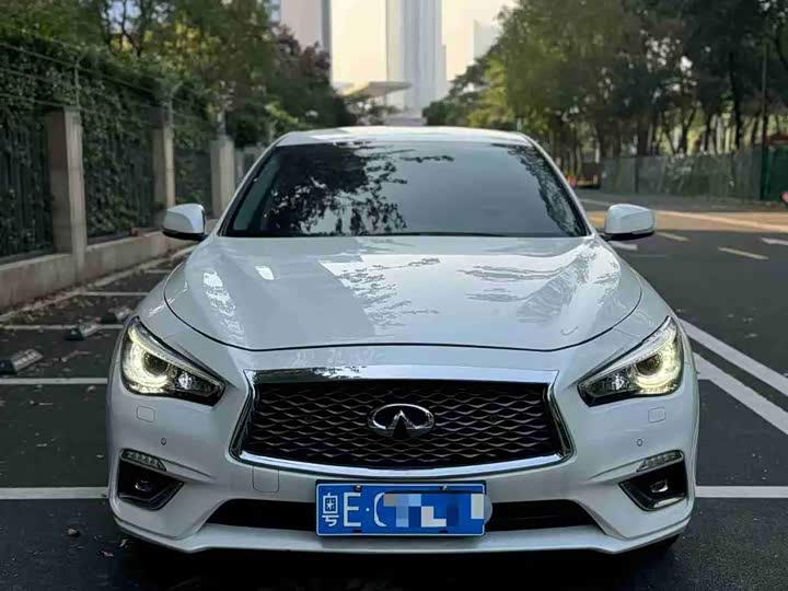 Infiniti Q50L 2022 2022款 2.0T 逸享版