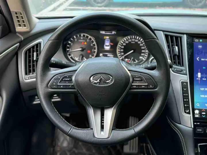 Infiniti Q50L 2022 2022款 2.0T 逸享版