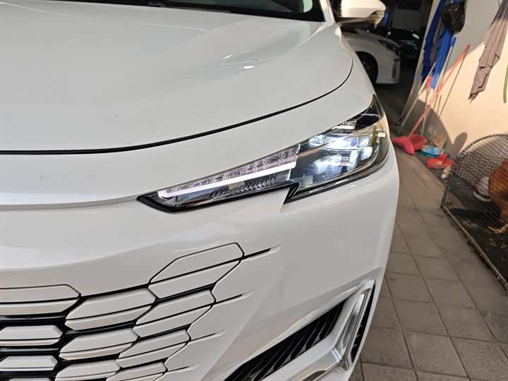 Changan UNI-K Hybrid 2022 2022款 蓝鲸iDD 130km 1.5T 尊贵型