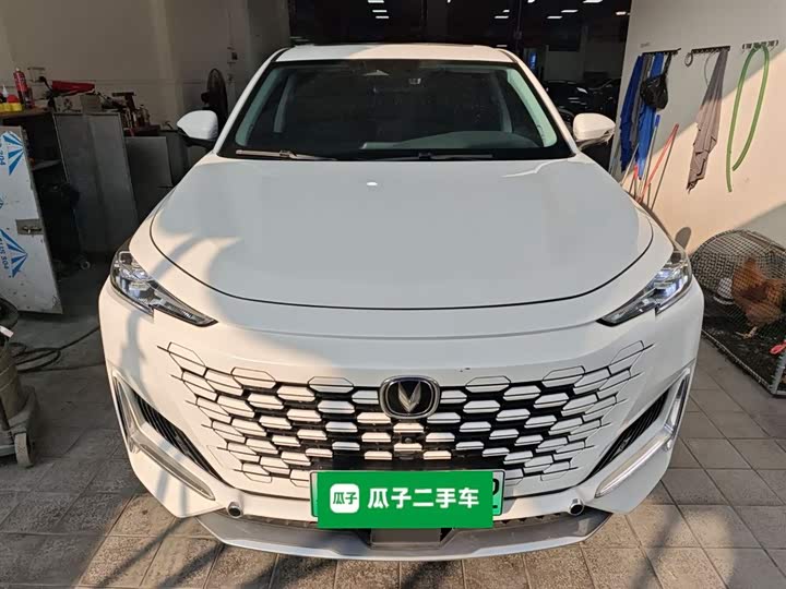 Changan UNI-K Hybrid 2022 2022款 蓝鲸iDD 130km 1.5T 尊贵型