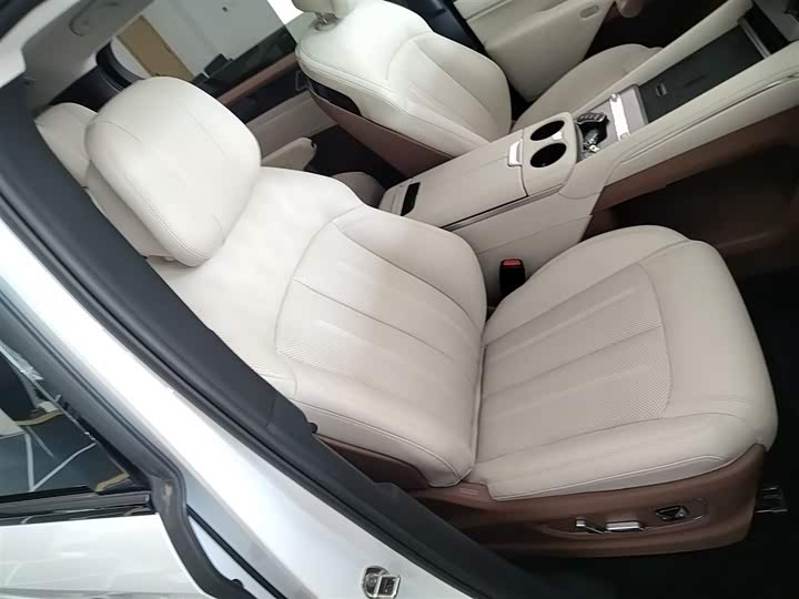 BYD Xia 2025 2025款 DM-i 1.5T 180km 超越型