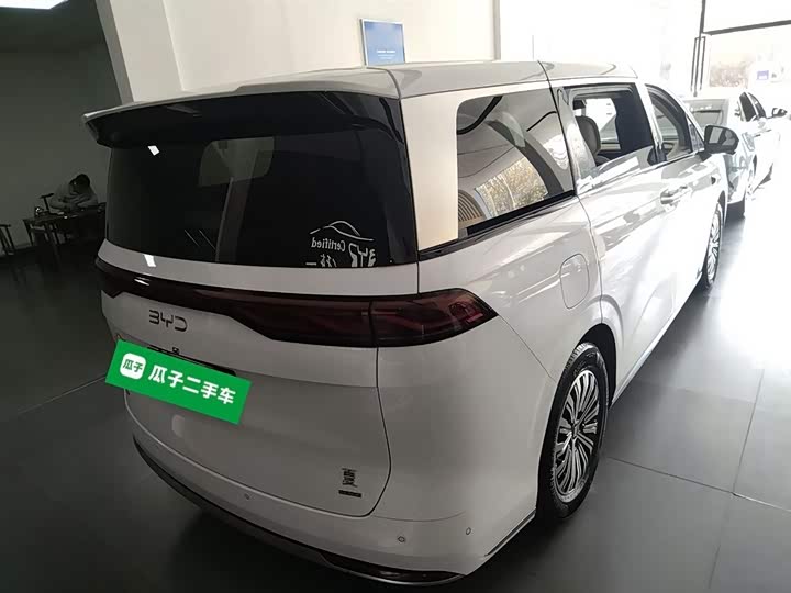 BYD Xia 2025 2025款 DM-i 1.5T 180km 超越型