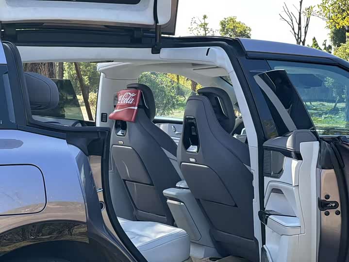 HiPhi Y 2023 2023款 560km 精英版