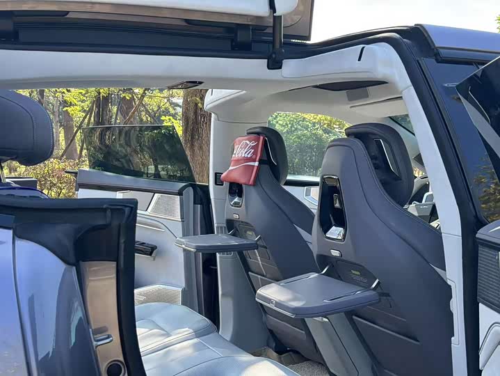 HiPhi Y 2023 2023款 560km 精英版