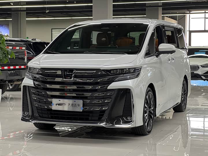 Toyota Vellfire 2024 2024款 皇冠 双擎 2.5L 至尊行政版