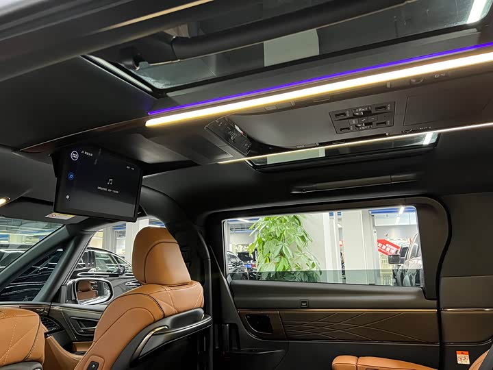 Toyota Vellfire 2024 2024款 皇冠 双擎 2.5L 至尊行政版