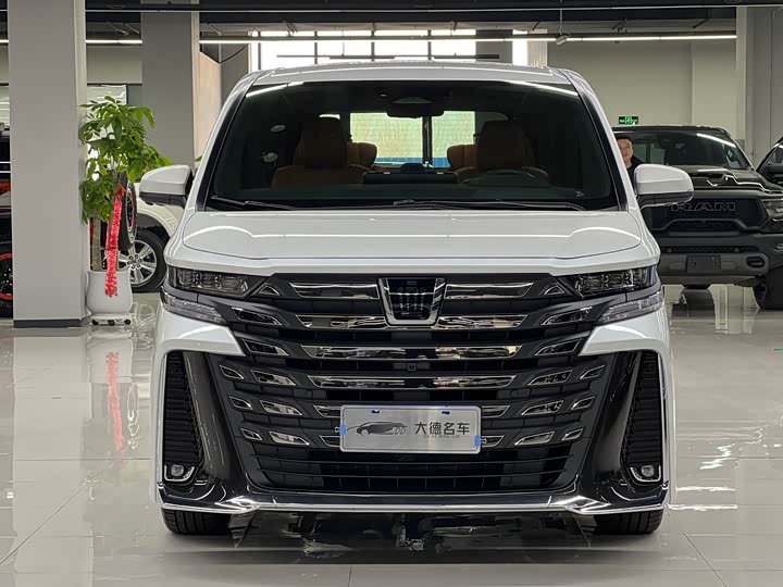 Toyota Vellfire 2024 2024款 皇冠 双擎 2.5L 至尊行政版