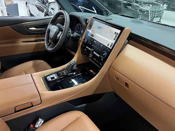 Toyota Vellfire 2024 2024款 皇冠 双擎 2.5L 至尊行政版