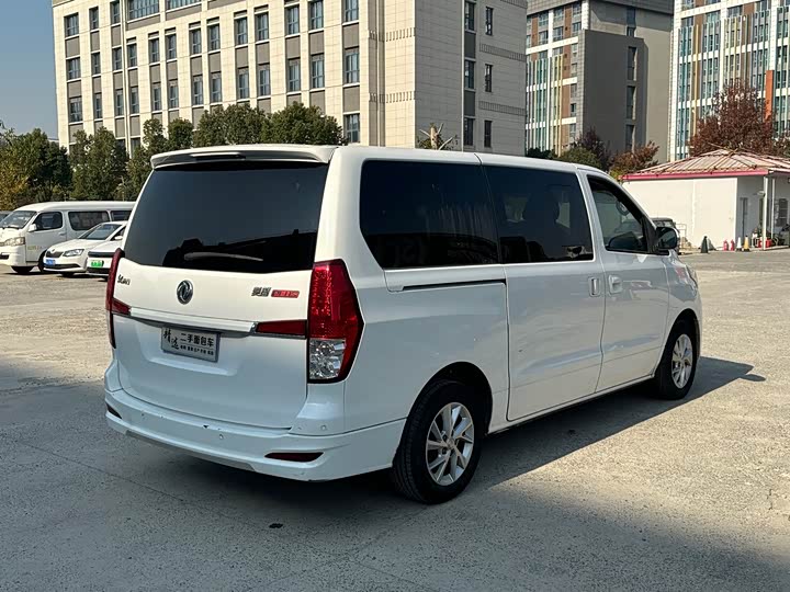 Dongfeng Forthing Lingzhi Plus 2021 2021款 2.0L 手动豪华型 7座