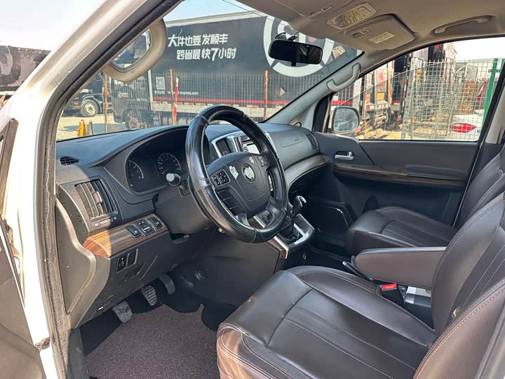 Dongfeng Forthing Lingzhi Plus 2021 2021款 2.0L 手动豪华型 7座