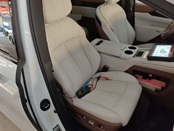 BYD Xia 2025 2025款 DM-i 1.5T 180km 超越型