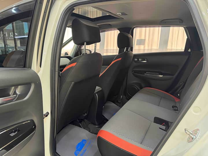 Honda Life 2021 2021款 1.5L CVT SPO-SS灵动版