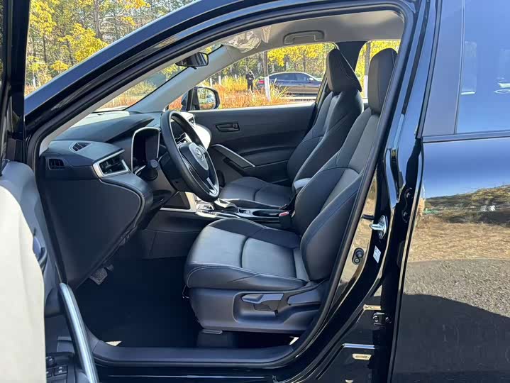 Toyota Frontlander 2024 2024款 2.0L CVT精英版