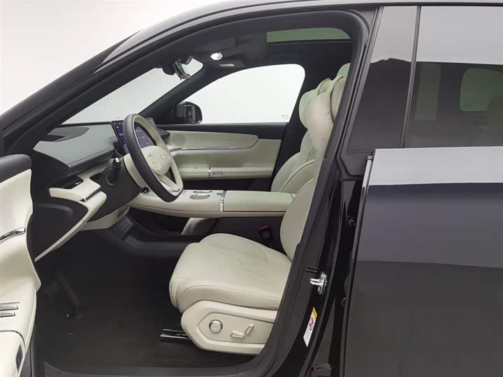 Changan Qiyuan (Nevo) Q07 2025 2025款 215尊荣型