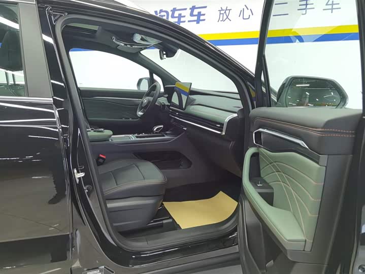 Geely Okavango L 2024 2024款 2.0T DCT尊贵型