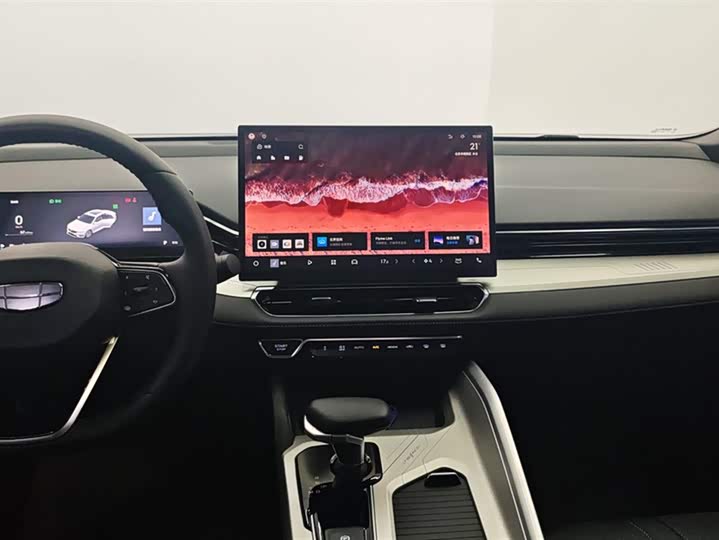 Geely Preface 2025 2025款 东方曜 1.5TD 昆仑版