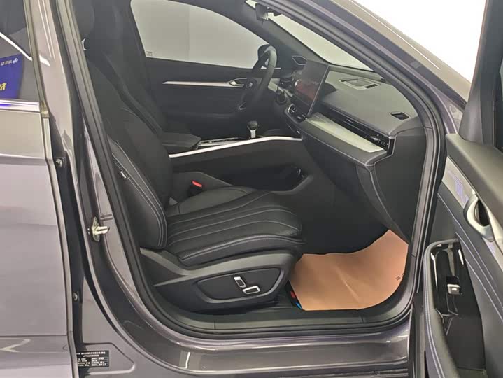 Geely Preface 2025 2025款 东方曜 1.5TD 昆仑版