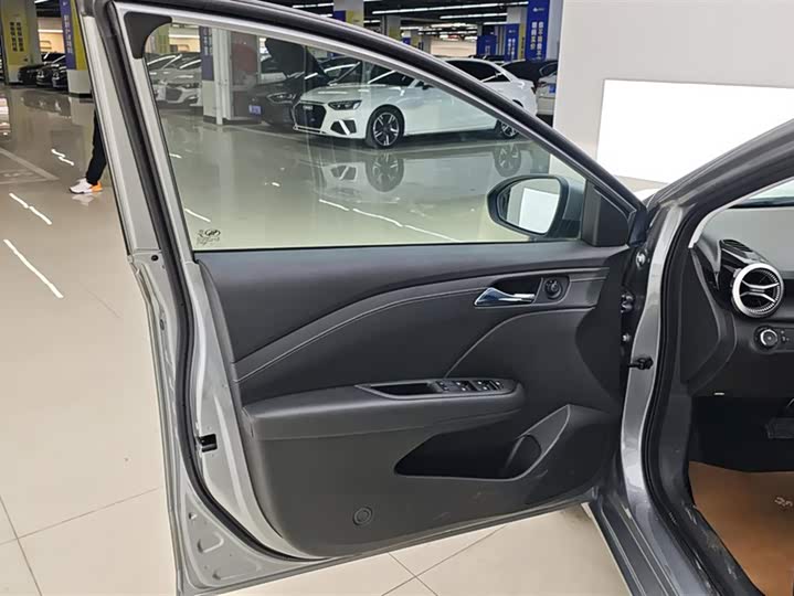 Chevrolet Monza 2024 2024款 1.5L 双离合乐享版