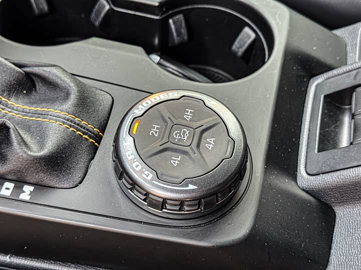 Ford Bronco 2024 2024款 2.3T 荒地