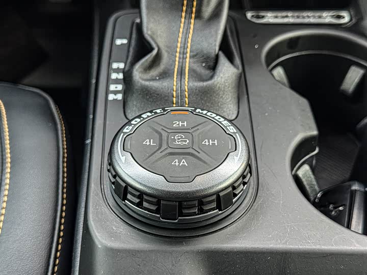 Ford Bronco 2024 2024款 2.3T 荒地