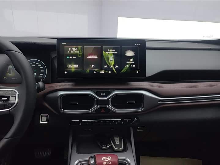 Geely Okavango 2022 2022款 1.8TD DCT豪华型 7座