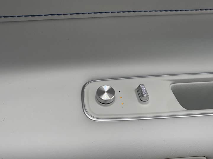 Aito M9 2025 2025款 纯电 Ultra版 100kWh 5座版