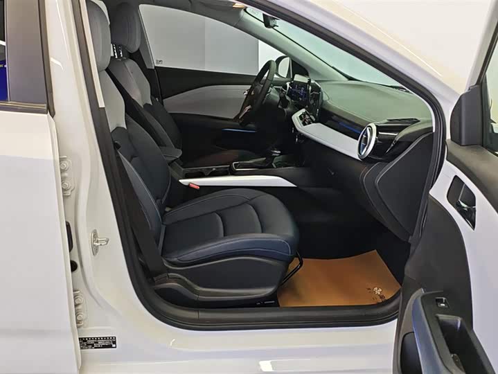 Chevrolet Monza 2024 2024款 1.5L 双离合悦享版