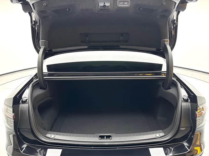 Volvo S90 2026 2026款 B5 智远豪华版