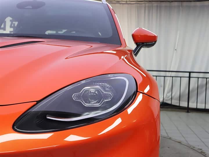 Aston Martin DBX 2023 2023款 3.0T STRAIGHT-SIX