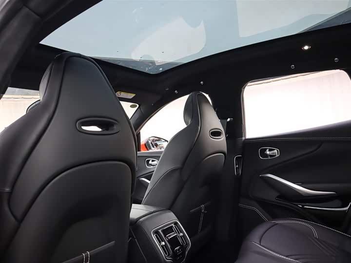 Aston Martin DBX 2023 2023款 3.0T STRAIGHT-SIX