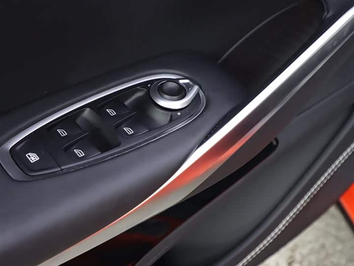 Aston Martin DBX 2023 2023款 3.0T STRAIGHT-SIX