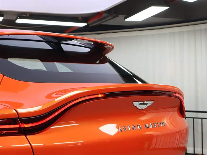 Aston Martin DBX 2023 2023款 3.0T STRAIGHT-SIX