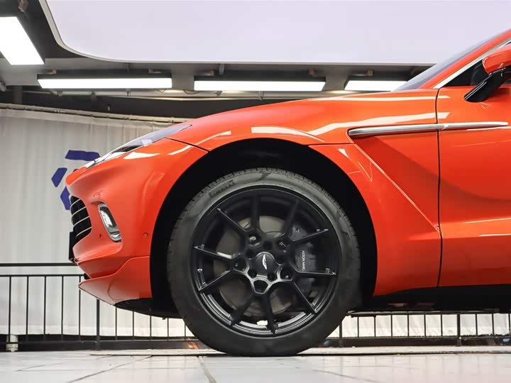 Aston Martin DBX 2023 2023款 3.0T STRAIGHT-SIX