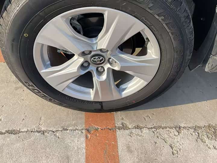 Toyota RAV4 2024 2024款 2.0L CVT两驱都市版