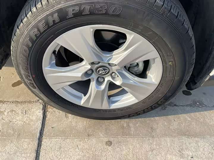 Toyota RAV4 2024 2024款 2.0L CVT两驱都市版