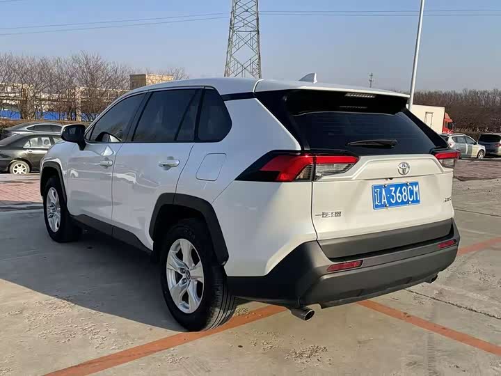 Toyota RAV4 2024 2024款 2.0L CVT两驱都市版