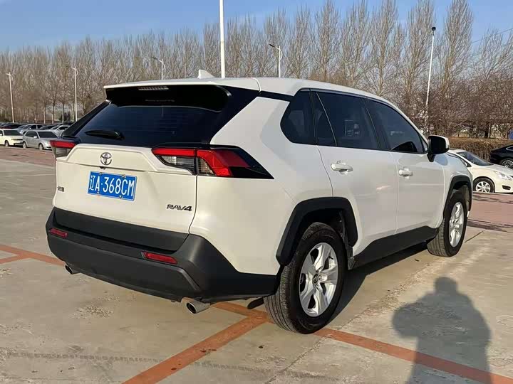 Toyota RAV4 2024 2024款 2.0L CVT两驱都市版
