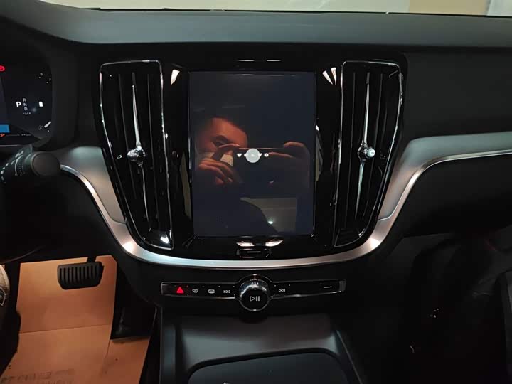 Volvo S60 2026 2026款 B4 智逸豪华版