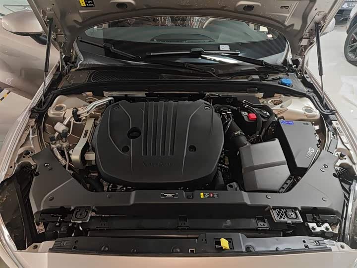 Volvo S60 2026 2026款 B4 智逸豪华版