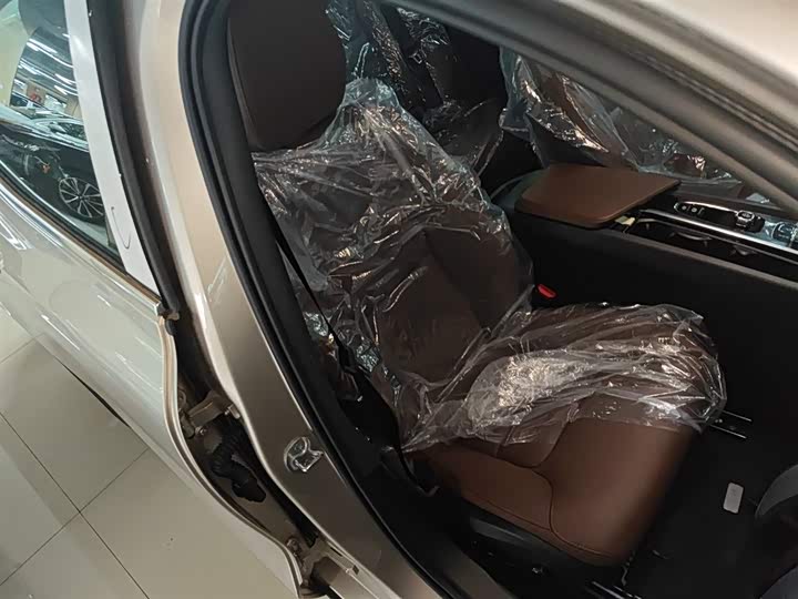 Volvo S60 2026 2026款 B4 智逸豪华版