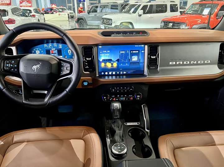 Ford Bronco 2024 2024款 2.3T 长滩大脚越野版